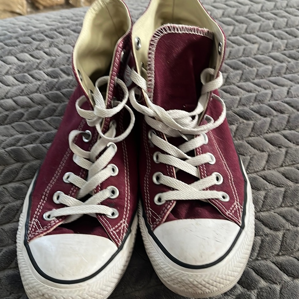 Converse hi- tops women’s size 10 / men’s size 8.